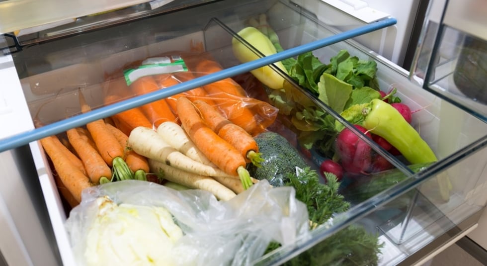 Come conservare al meglio gli alimenti nel frigorifero in 10 semplici mosse