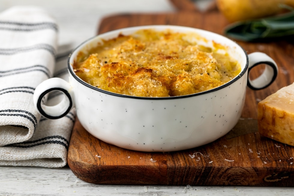 Zuppa di porri e patate al gratin con finocchietto ricetta