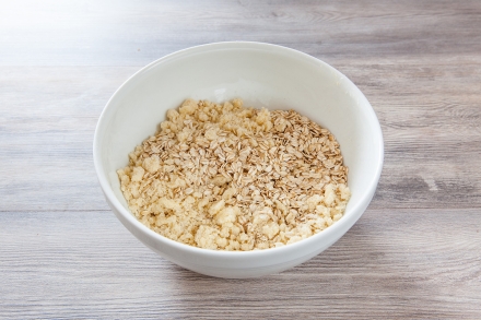 Preparazione Barrette di avena alle fragoline  - Fase 1 Preparazione Barrette di avena alle fragoline  - Fase 1