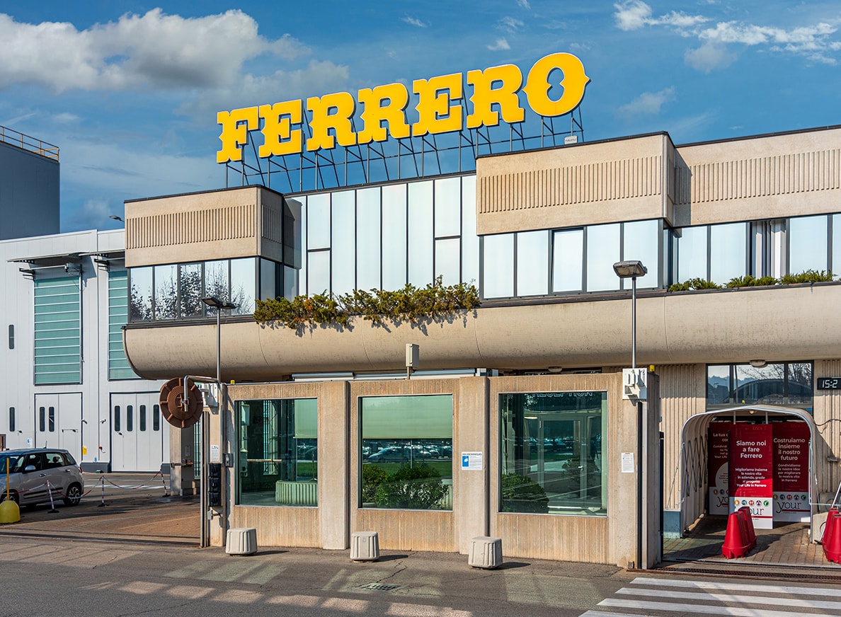 Ovetti Kinder e salmonella, 4 domande a Ferrero: “Mai sottovalutato il rischio” 
