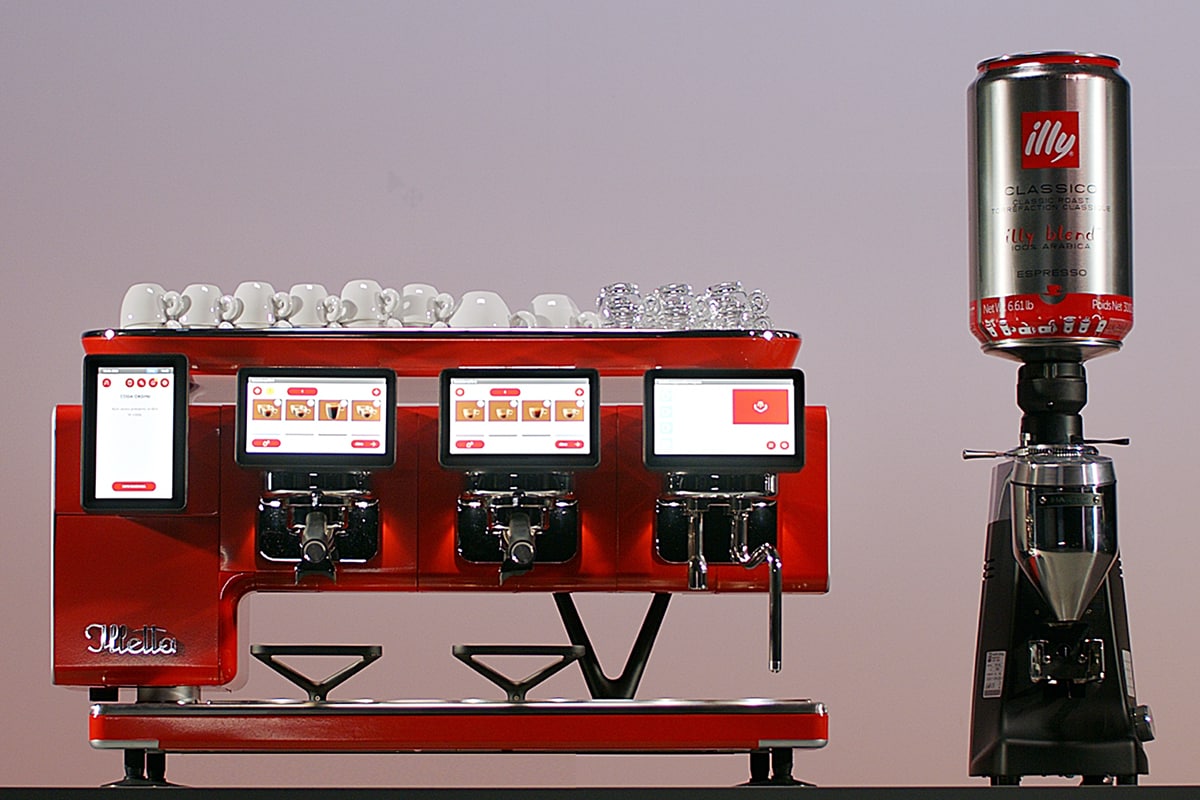 illy reinventa l’esperienza del caffè al bar con Illetta,  la macchina professionale firmata da Antonio Citterio