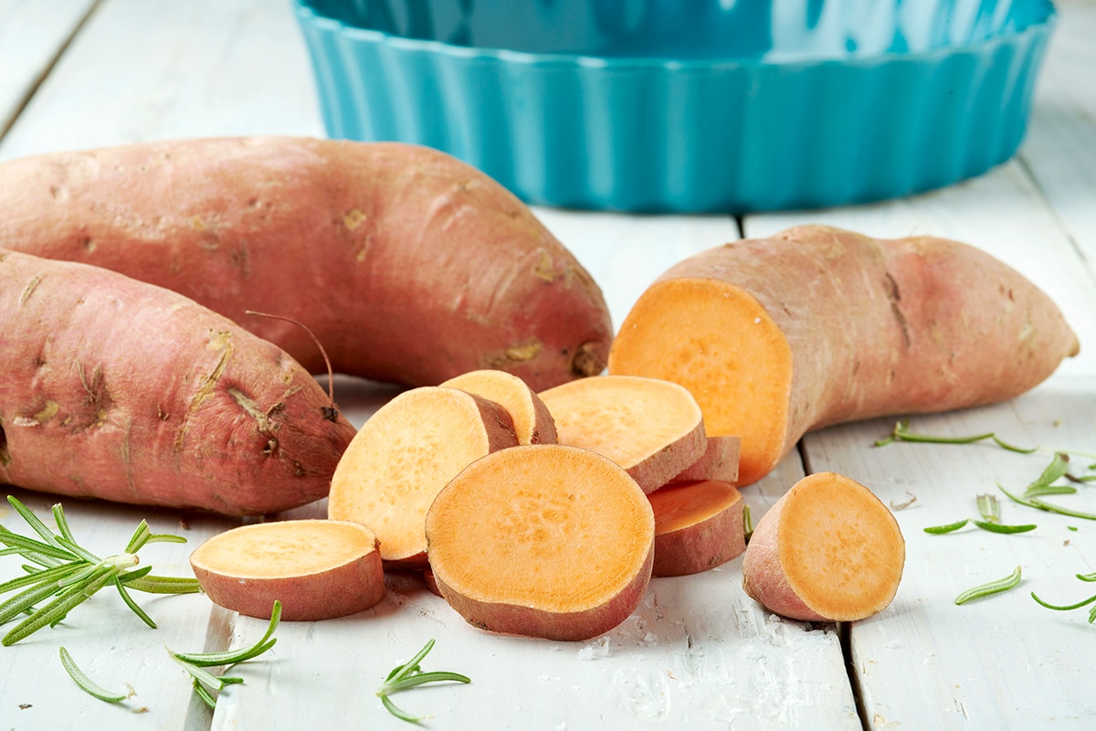 Come cucinare le patate dolci: proprietà, usi, ricette e curiosità