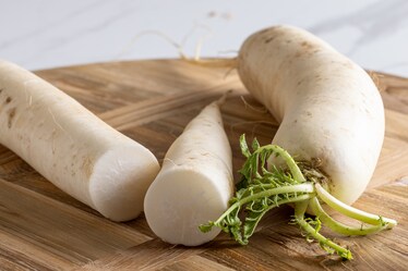 Come cucinare il daikon: proprietà, usi, ricette e curiosità