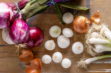 Come cucinare le cipolle: proprietà, usi, ricette e curiosità