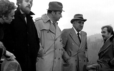 Il Sabato del Villaggio | Dividere il mondo in quelli che Tutto Bene e quelli che invece puoi cantargliene quattro e ti vogliono bene lo stesso