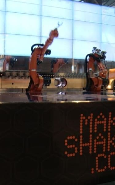 Makr Shakr, e il cocktail "Domus Revolution" al Salone del Mobile