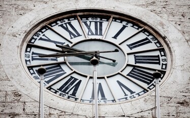 Il Sabato del Villaggio | Poi dicono che c'è la Crisi