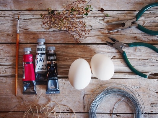 Uova decorate per la tavola