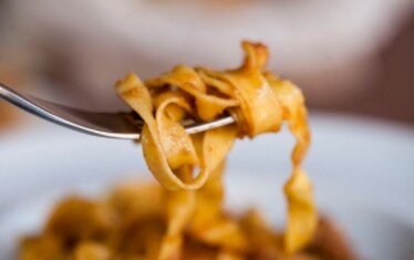 La Via Emilia in moto: la guida motogastronomica per centauri gourmand 