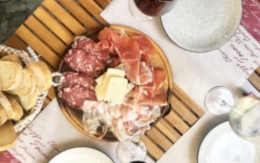 Aperitivi & co: attenzione alle calorie (dove non te le aspetti)