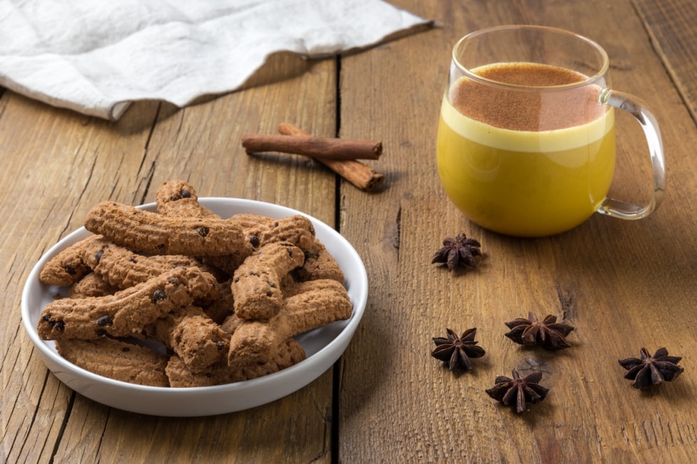 Golden Milk alla curcuma: come prepararlo in modo facile e veloce