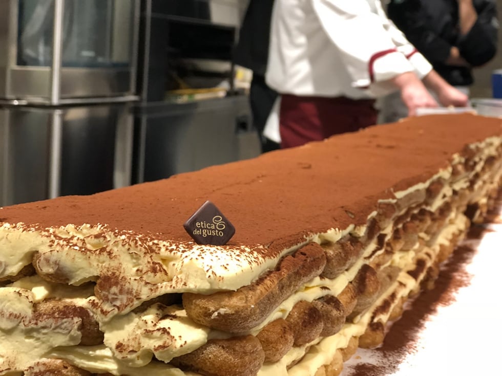 Tiramisù lungo 150 metri: a Gorizia si tenta il record del mondo