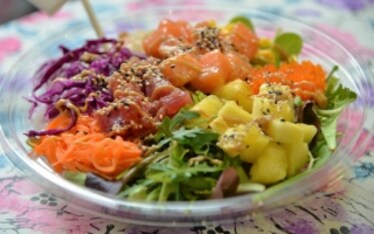 Abbiamo provato il pokè, il piatto dell'estate che arriva dalle Hawaii