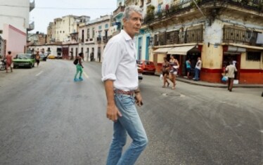 Addio ad Anthony Bourdain: il famoso chef è morto suicida a 61 anni