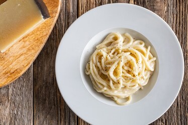 Cena tra amici post vacanze: 25 ricette buonissime pronte in meno di un'ora