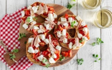 Mozzarella: 5 idee semplici e freschissime per gustarla d'estate