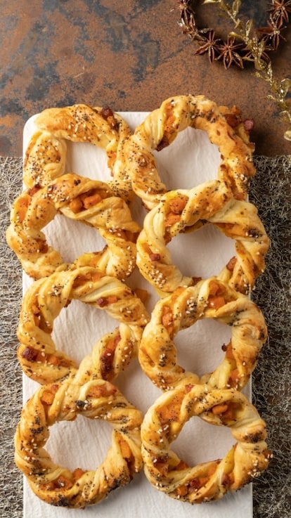 25 ricette con la pasta sfoglia per un aperitivo delle Feste con i fiocchi