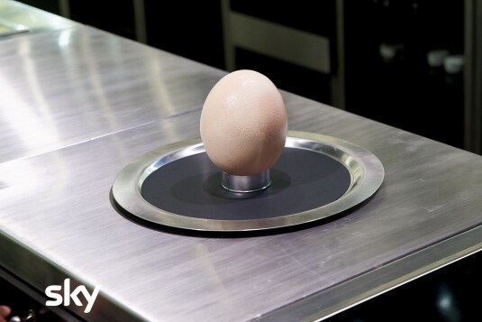 Cos'è successo nella terza puntata di MasterChef 8: colori, ricordi d'infanzia e tris di uova 