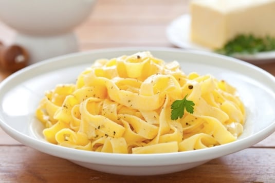 Fettuccine Alfredo Day: la storia della ricetta non-italiana più conosciuta all’estero