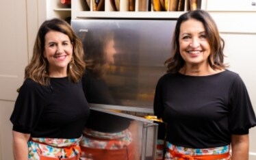 Come pulire il frigorifero. Le dritte delle cleaning influencer Titty & Flavia