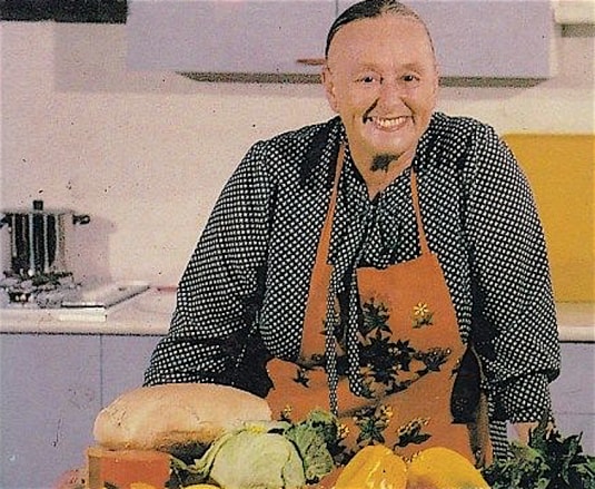 Sapete chi era Ave Ninchi? Storia e curiosità sull’attrice che portò la cucina in TV