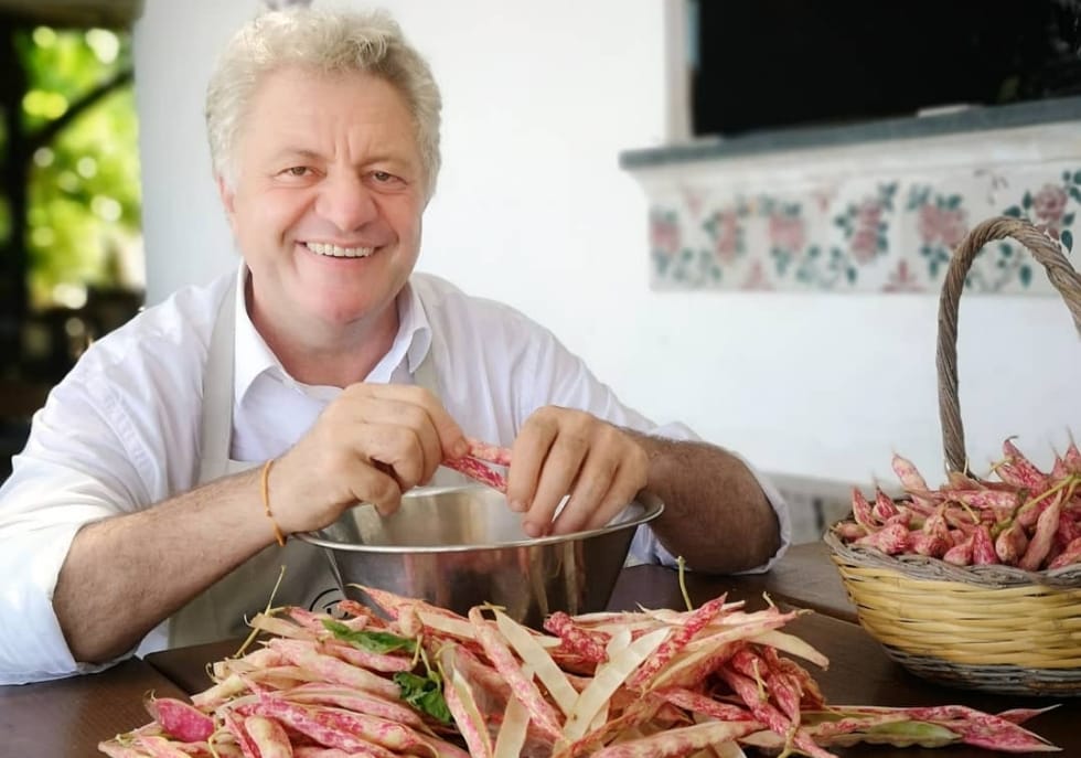 Spaghetto Italia Unita. La ricetta di Peppe Guida, lo chef che stiamo amando di più sui social