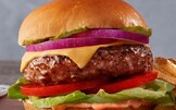 Il Parlamento Ue salva la non-carne: i burger vegetali possono chiamarsi burger