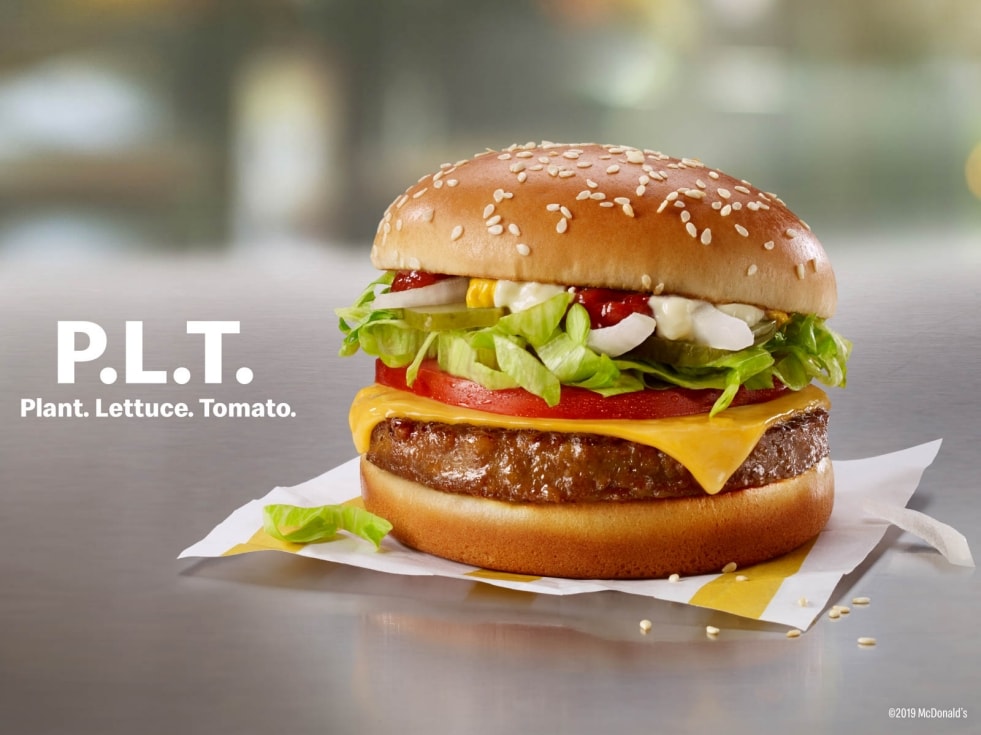 Non-carne anche per McDonald’s: dal 2021 arriva la linea di burger e crocchette McPlant