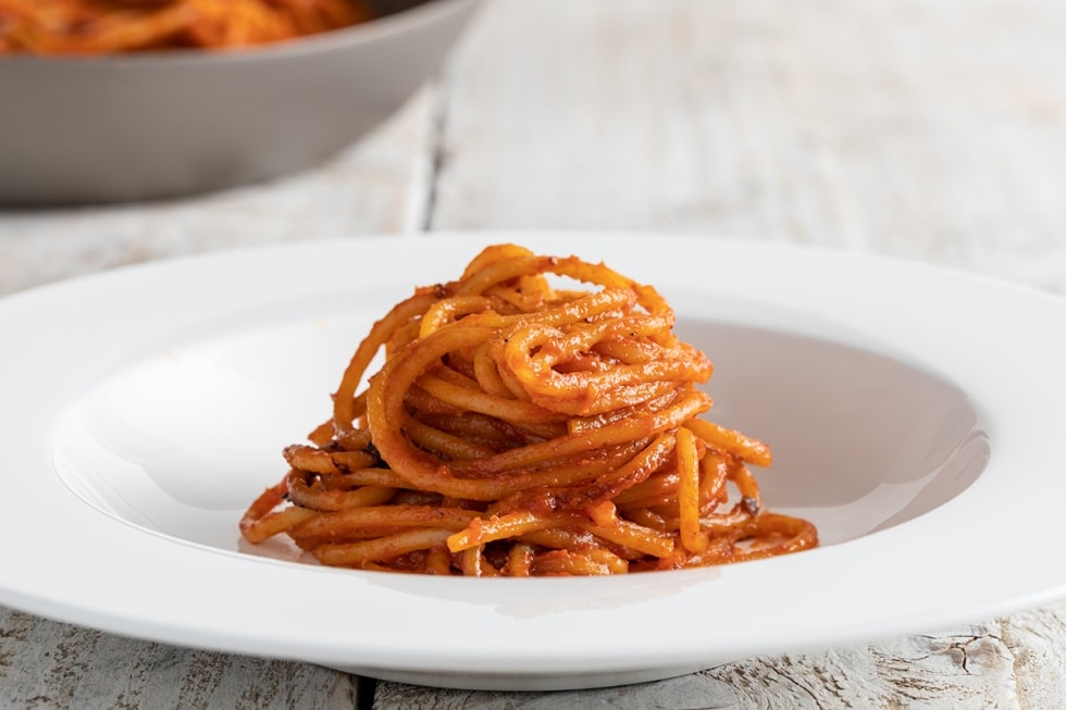 Spaghetti all'assassina: la ricetta barese che è una star