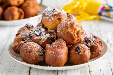 Voglia di frittelle? Ecco le nostre 16 ricette dolci e salate