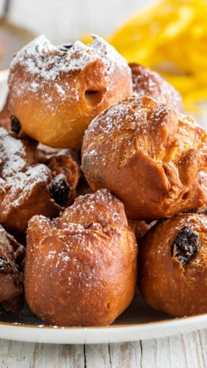Voglia di frittelle? Ecco le nostre 16 ricette dolci e salate