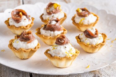 Cena tra amici: 20 ricette buonissime in 10 idee menu 