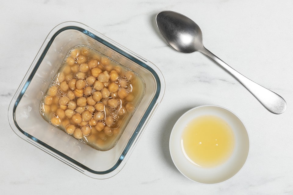 Come si fa la maionese vegana con l'acquafaba: facile, veloce e light