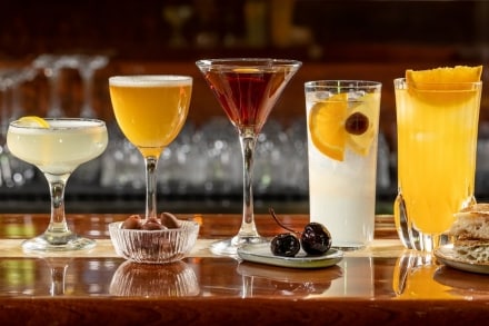 Food pairing: le ricette da abbinare ai 10 cocktail per l'estate