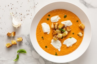 Le nostre migliori 22 ricette di creme e zuppe fredde perfette per l'estate