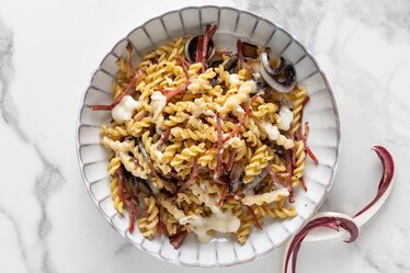 25 ricette che portano la pasta in bianco su un altro livello!