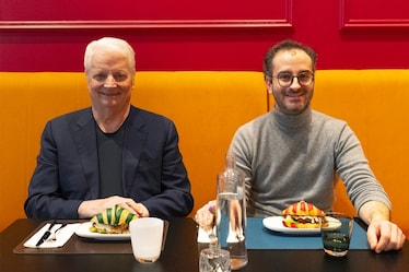Il Croissant Burger di Nicola Massari: quando l’alta pasticceria incontra la cucina