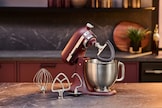 Nuova KitchenAid Artisan Plus: ecco come cambia la planetaria tra design e creatività