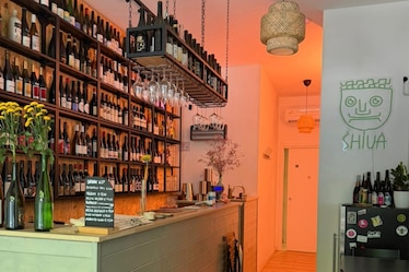 A Milano c'è una piccola enoteca etnica che ti fa sentire in Ecuador anche se sei in Solari