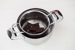 Preparazione Torta leggera al cioccolato - Fase 1