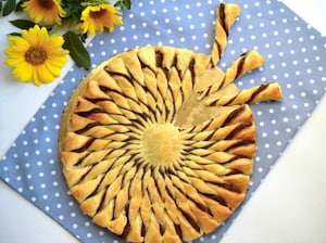 Preparazione Girasole di pasta sfoglia e nutella - Fase 2