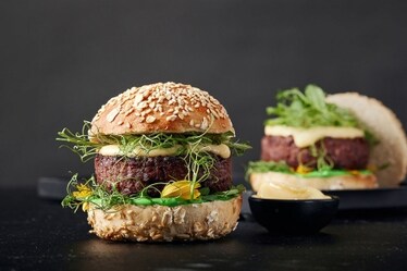 Carne e carne vegetale: le differenze ce le spiega la scienza