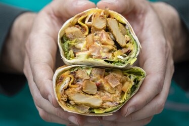 La carne vegetale di Planted è senza soia ed è ricca di vitamina B12