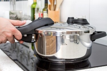 Come si cucina con la pentola a pressione e perché può farti risparmiare