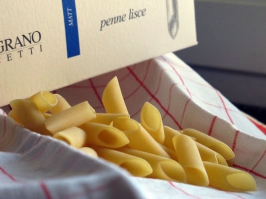 Penne Lisce Felicetti Monograno "Matt", piennolo, alici, capperi.