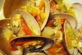 Zuppa di fasolari e misticanza di verdure