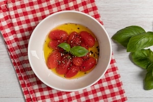 Preparazione Penne con orata, zucchine e pomodorini - Fase 1