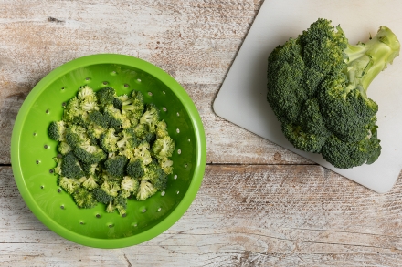 Preparazione Mezze maniche con broccoli, bottarga di tonno e pecorino - Fase 1 Preparazione Mezze maniche con broccoli, bottarga di tonno e pecorino - Fase 1