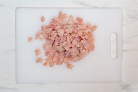 Preparazione Linguine con cernia e fiori di zucca - Fase 1 Preparazione Linguine con cernia e fiori di zucca - Fase 1