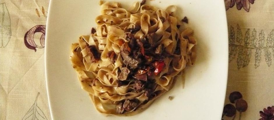 Tagliatelle di farro con sugo di lepre ricetta